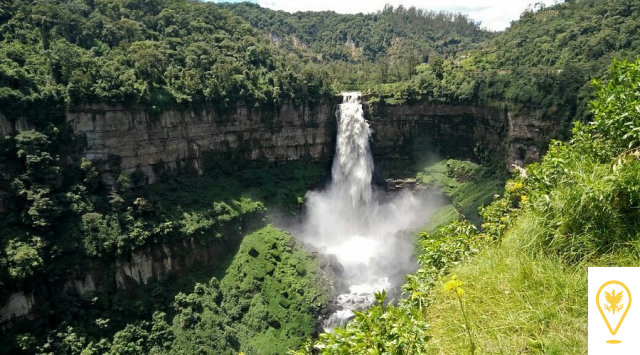 El Salto del Tequendama: Naturaleza y Misterio
